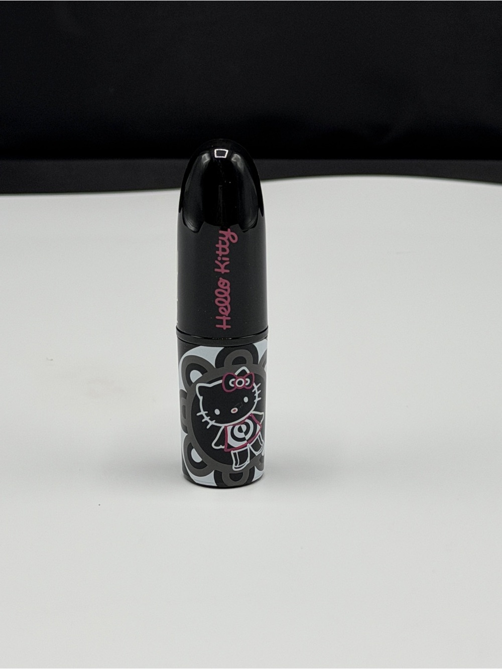 LE MAC Hello Kitty Lipstick - Strayin’ - Picture 3 of 4